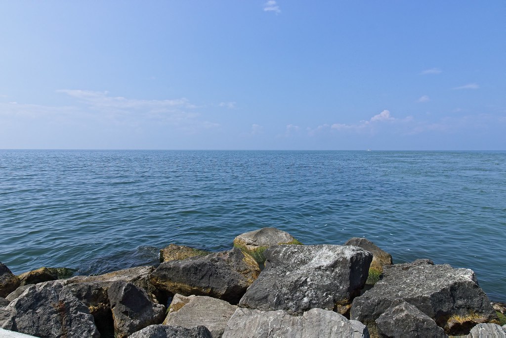Lake Ontario at Port Dalhousie Taken from the boardwalk at… Flickr