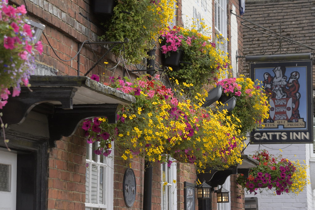 CattsInn Catts Inn, Rotherfield, East Sussex Tony Tooth Flickr