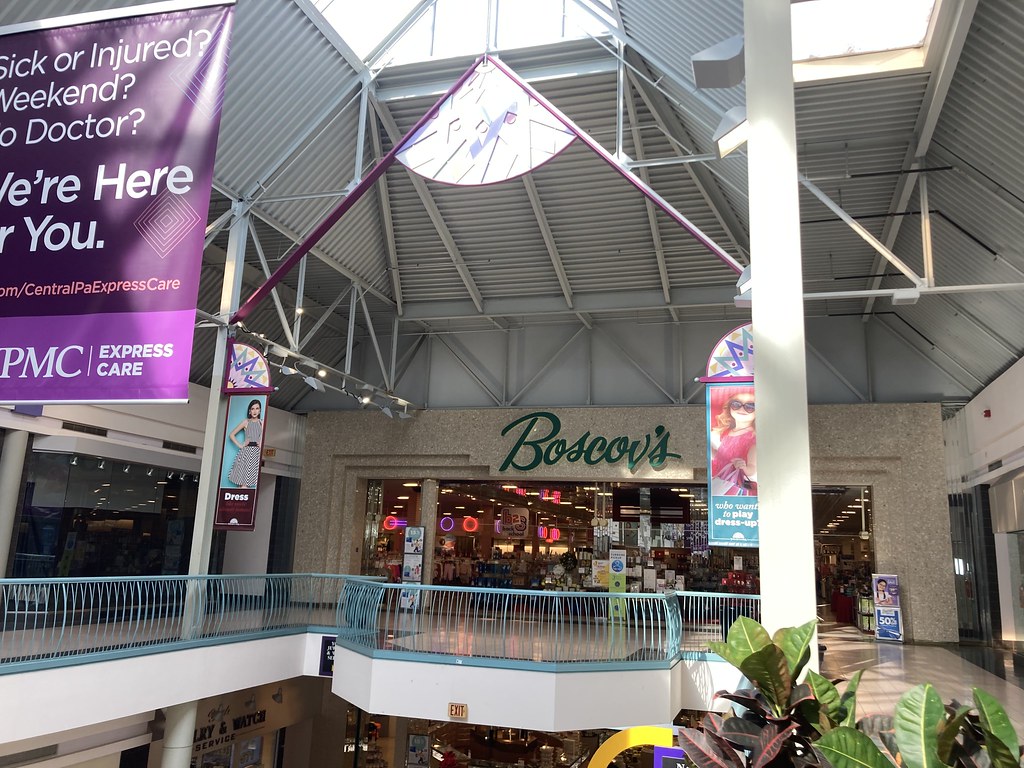 York Galleria Mall York PA Mercury Juan Flickr