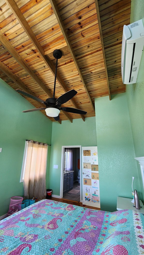 Utila Tradewinds House Mehdi Hasan Flickr