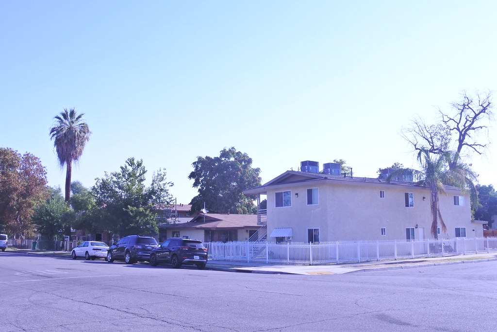 Bakersfield, CA Oleander/Sunset Joseph Wingenfeld Flickr