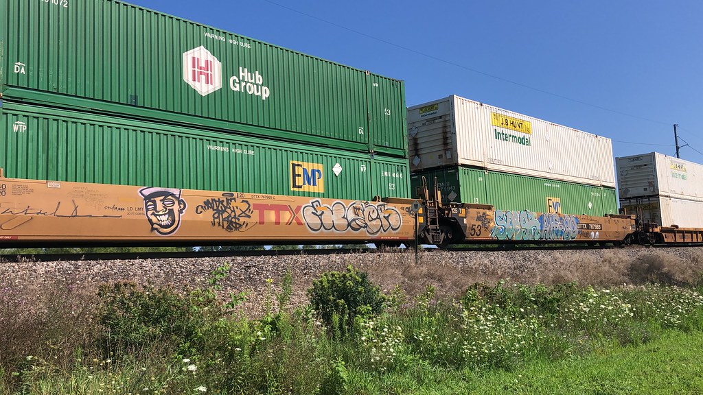 9/18/23 1117 67 ☀️ degrees at CN MP 208 Potterville as CN… Flickr