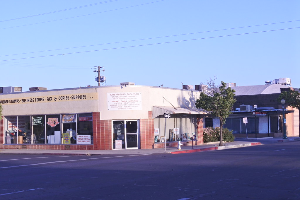 Fresno, CA [Tower District] Joseph Wingenfeld Flickr