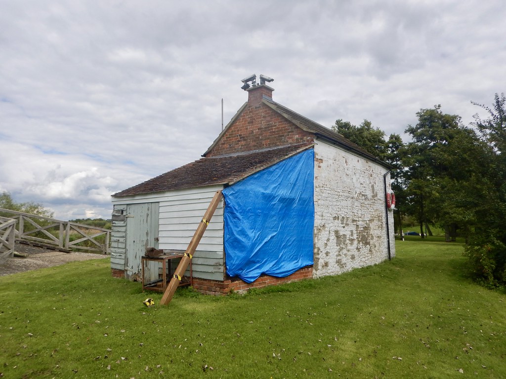 Eaton Hastings Anchor Boat Club a Douglas Law Flickr