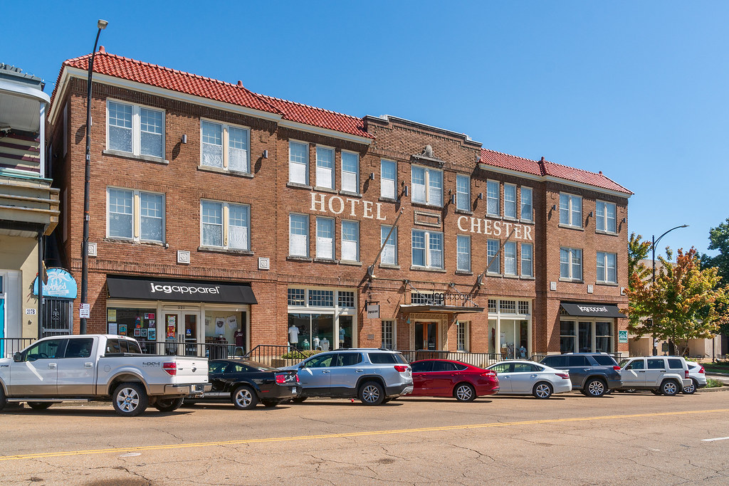 Hotel Chester Built in 1925, the restored Hotel Chester in… Flickr