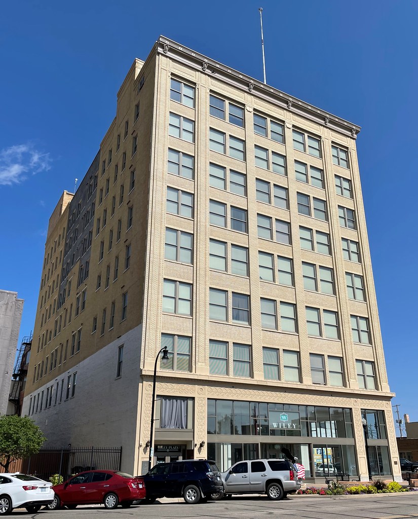RorabaughWiley Building (Hutchinson, Kansas) Located at 1… Flickr
