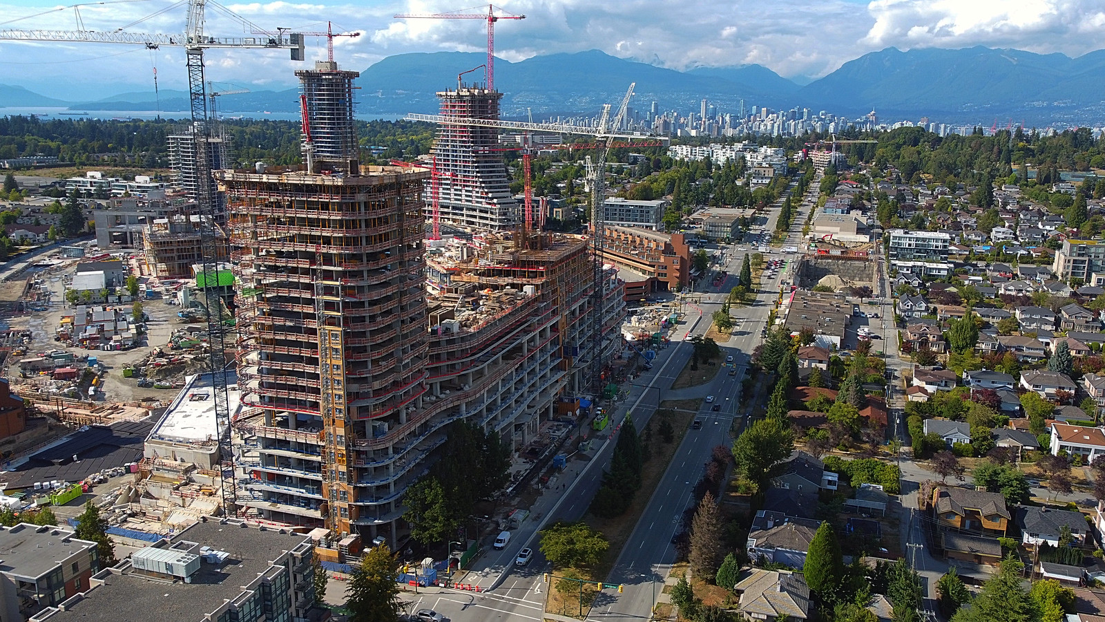 Oakridge Park 13 Towers 154m 52fl 5M sqft U/C Page 101