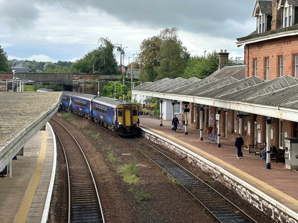 Dumfries Railway Station (South) View of Dumfries Station … Flickr