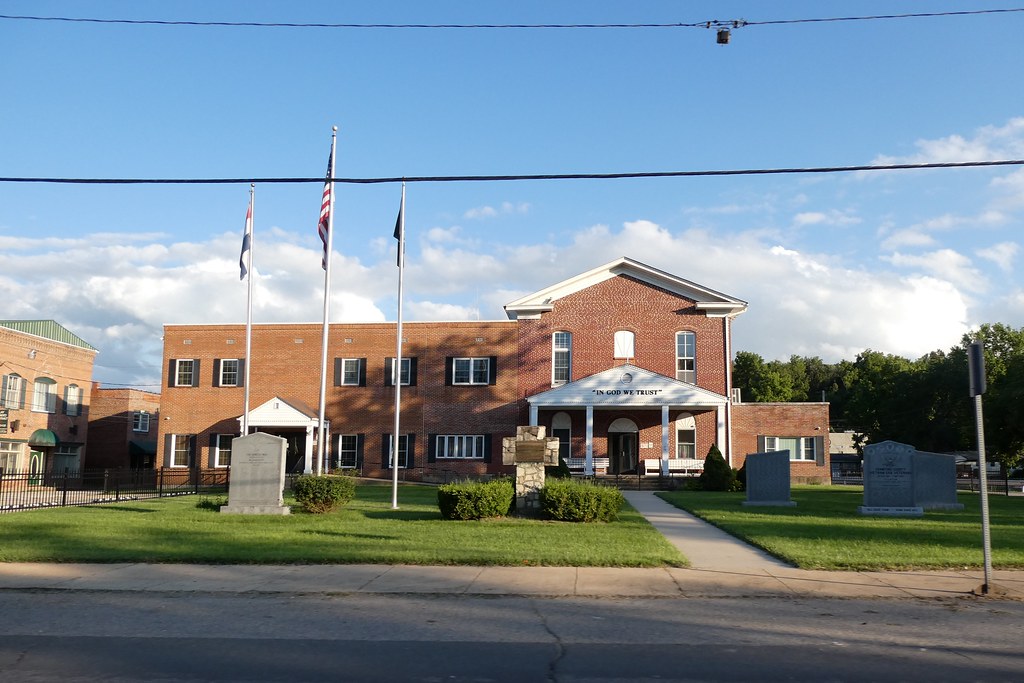 Crawford County Courthouse Steelville, MO_P1240779c Flickr