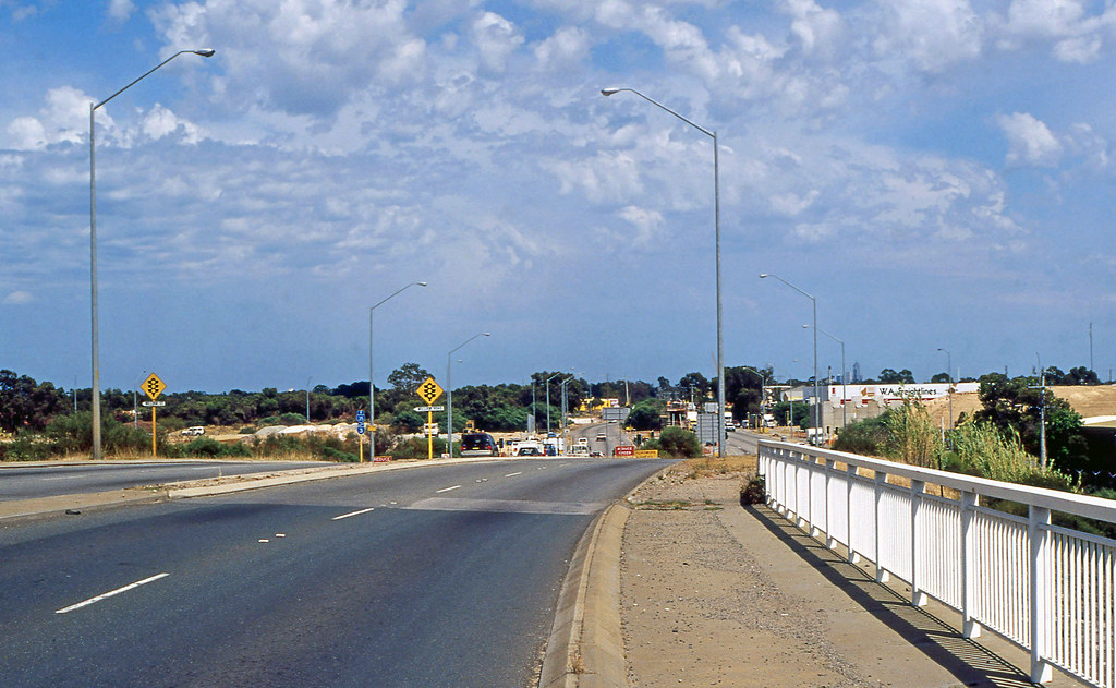 Welshpool Road roadworks Roe Highway construction 8888transportpix