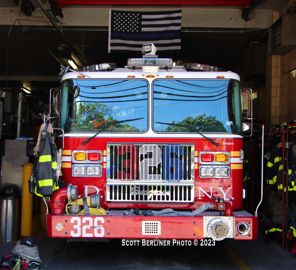 FDNY ENGINE COMPANY 326 | Scott Berliner | Flickr