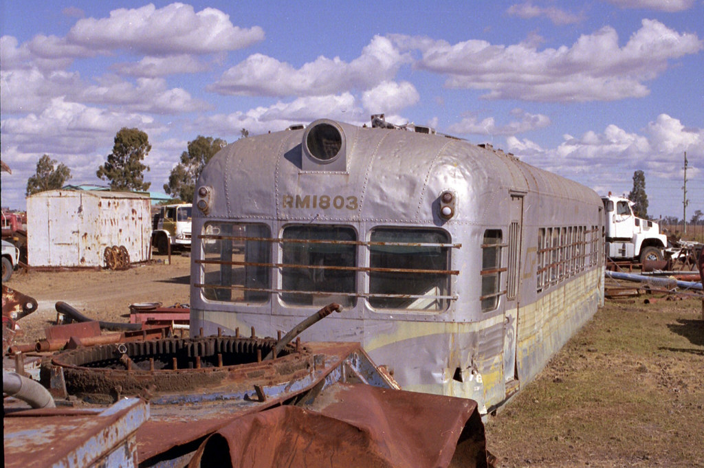 QR RM (1803) 2002 derelict at Price's Spare PartsDalby … Flickr