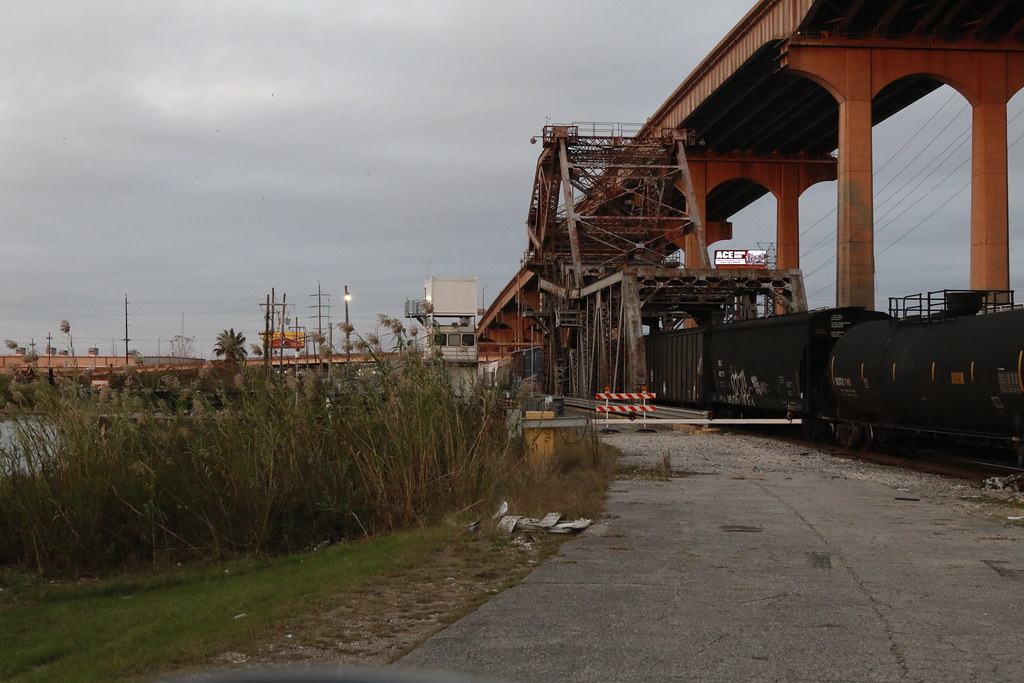 New Orleans, LA Almonaster Avenue Bridge Pic 5 Andy Tucker Flickr