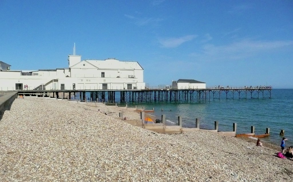 Bognor Pier Bognor Regis pier dates from 1865, though it h… Flickr