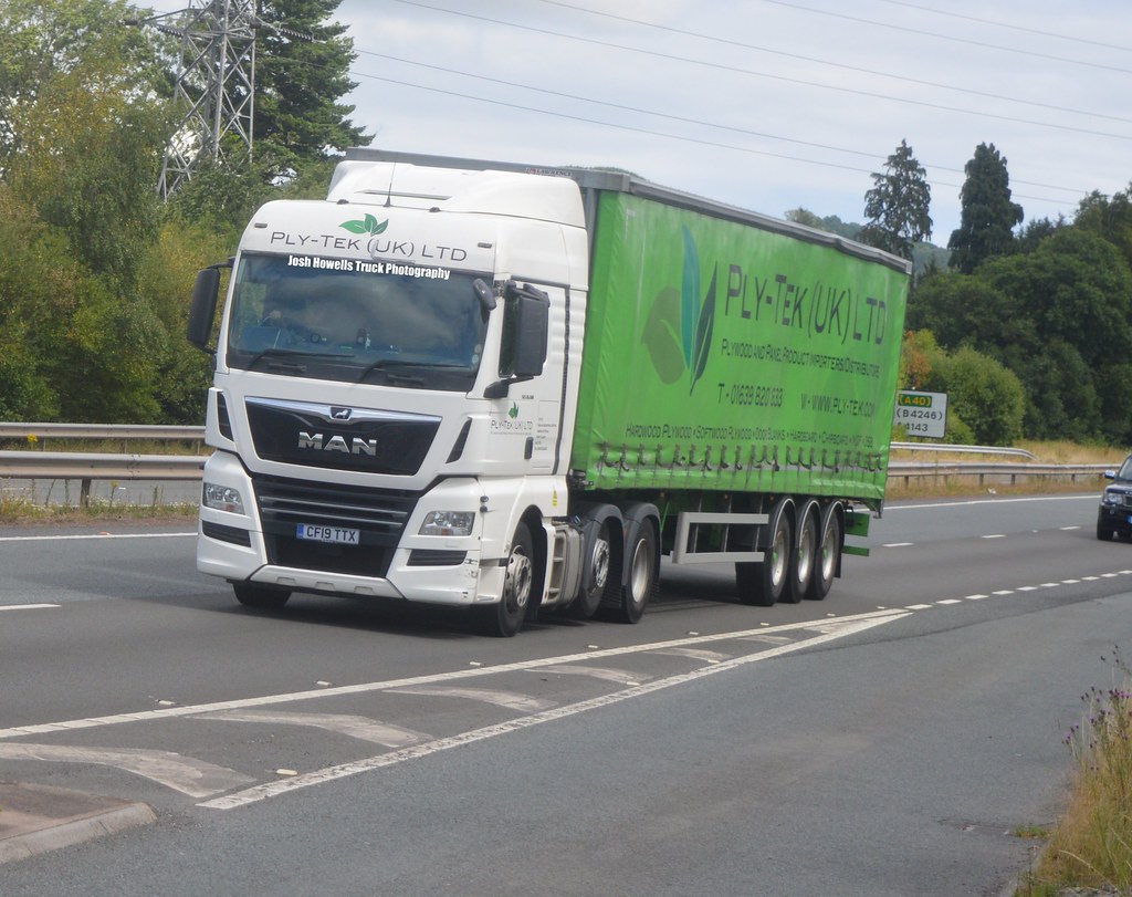 PlyTek Ltd CF19 TTX On The A465 Passing Abergavenny Flickr