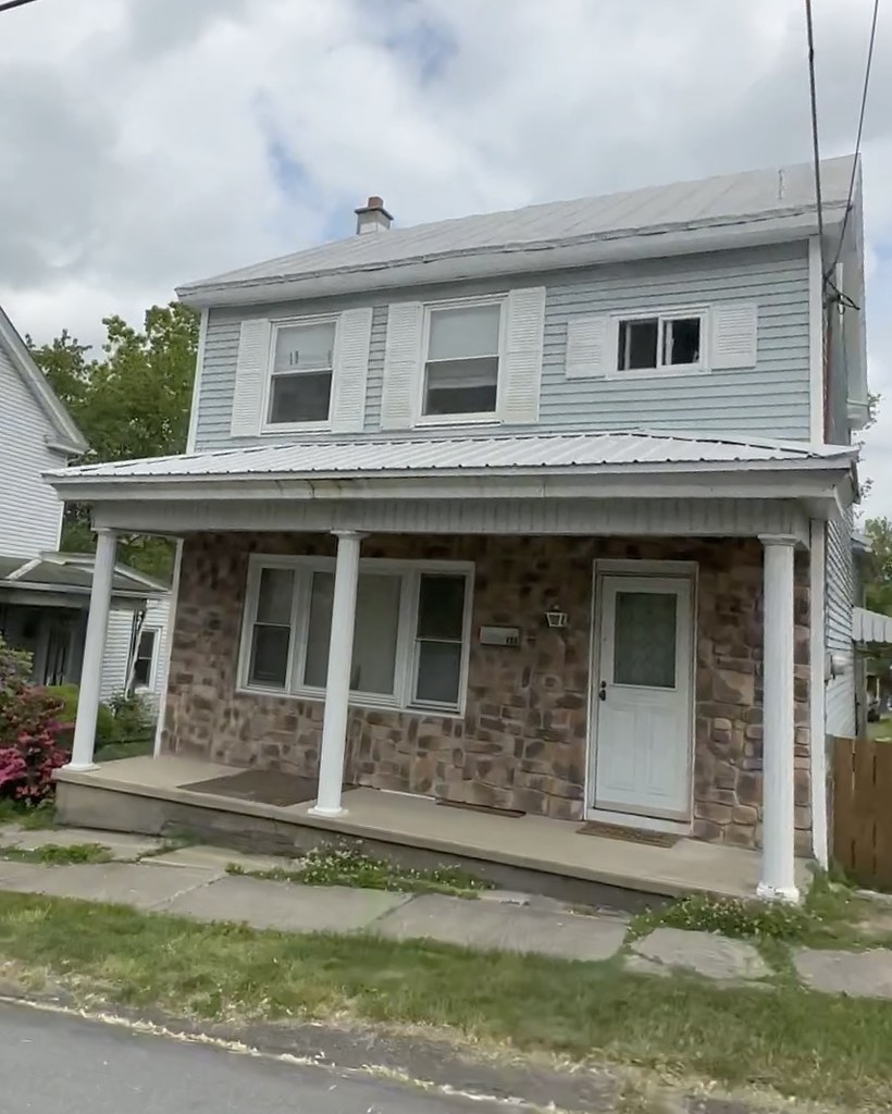 1900 406 w market street orwigsburg Pennsylvania dennis heal Flickr