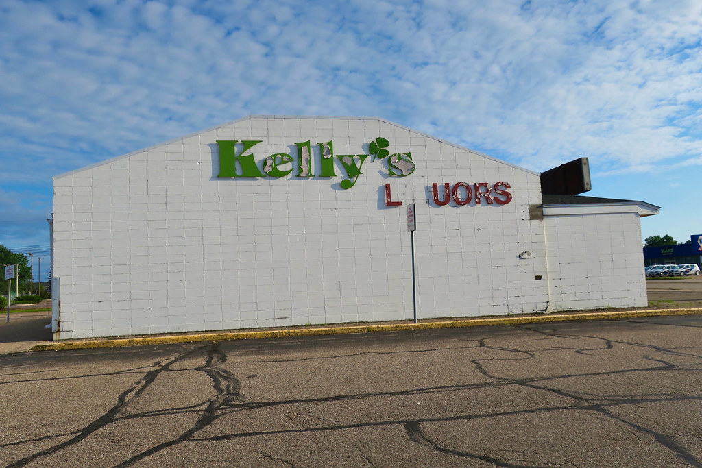 Kelly's Liquor, Wisconsin Rapids, WI Kelly's Liquor Store,… Flickr