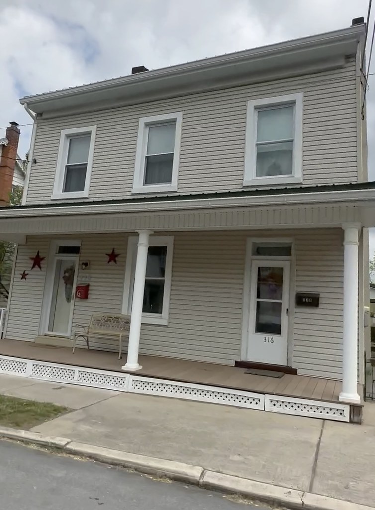 1900 316 w market street orwigsburg Pennsylvania dennis heal Flickr