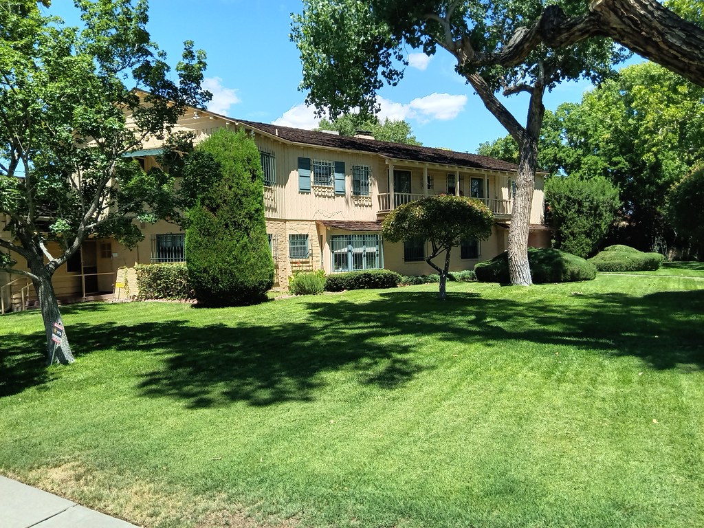 NM 23(167) Home in the Huning Castle neighborhood of Albuq… Flickr