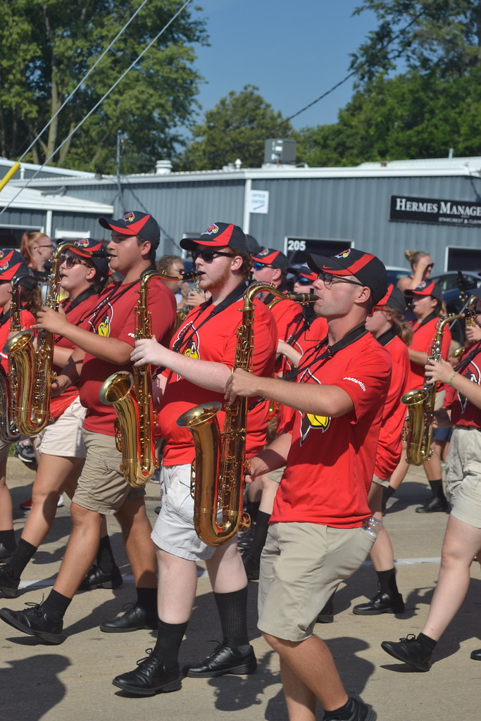 IL State U Band & cheer Bloomington IL Labor Day Parade Se… Flickr