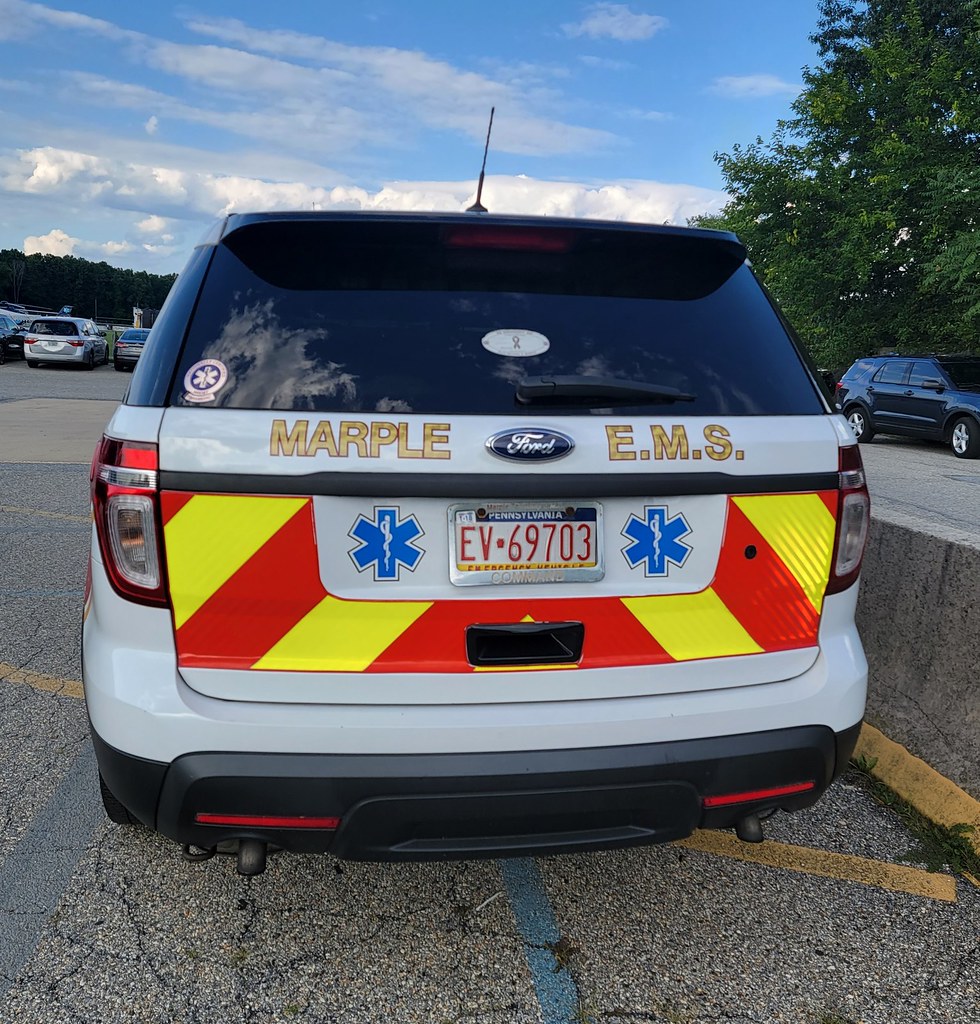 Marple Twp PA Ambulance Corps Command 153 Ford Police … Flickr
