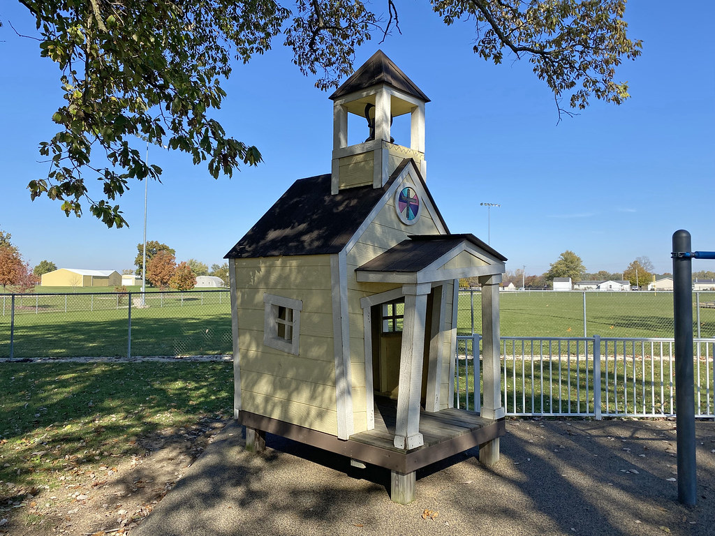 OH Rockford Playground 5 Park playground in Rockford, Oh… Flickr