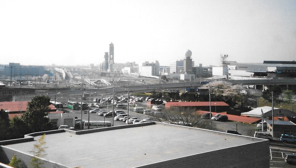 2004 50 50 Hotel Holiday Inn Tokyo airport Jill Enright Flickr