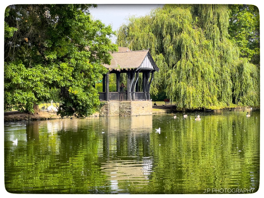 Todays walk around Broomfield Park. Jack Pourgourides Flickr