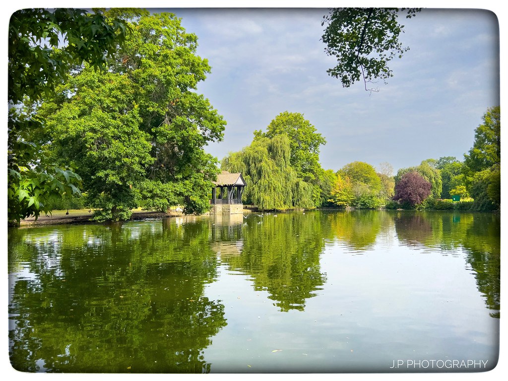 Todays walk around Broomfield Park. Jack Pourgourides Flickr