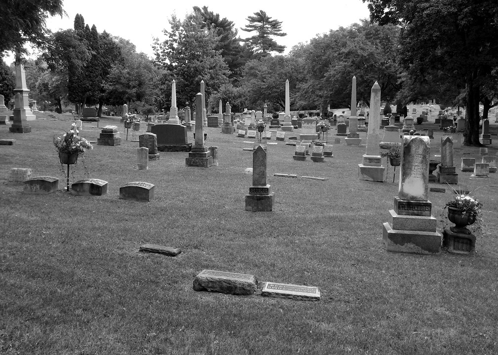 The Silent City Tombstones at Oak Grove Cemetery in La Cro… Flickr