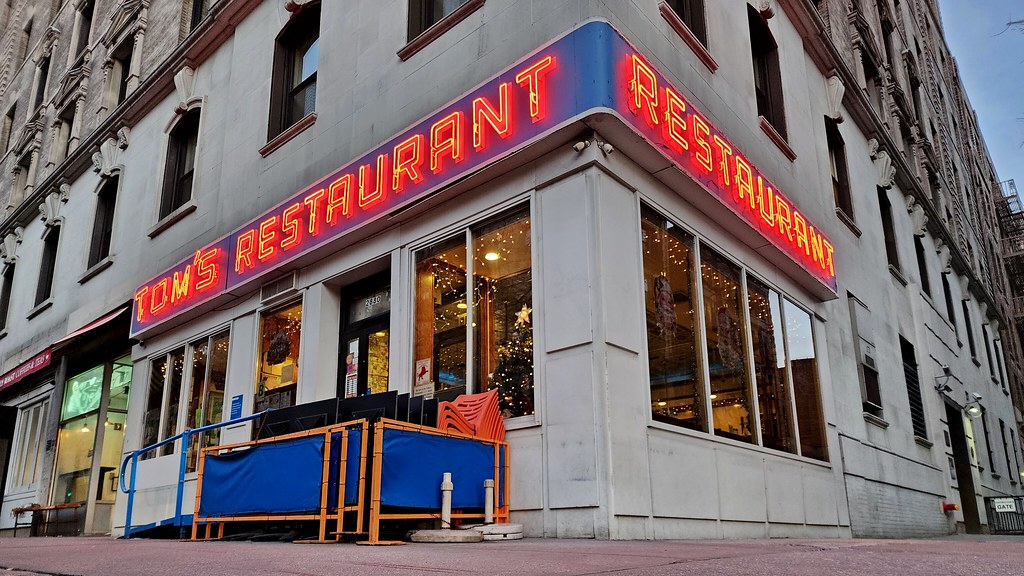 Tom's Restaurant [11] Tom's Restaurant, a diner at 2880 Br… Flickr