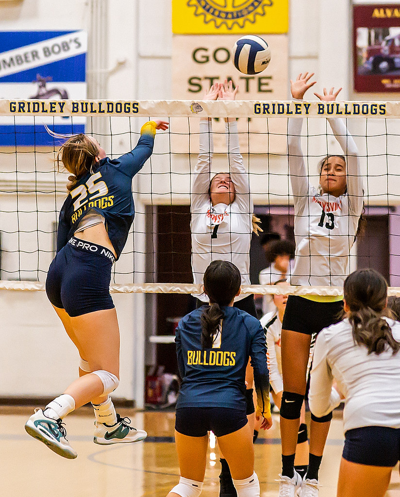 High School Varsity Volleyball Gridley, California (9/6/… Flickr