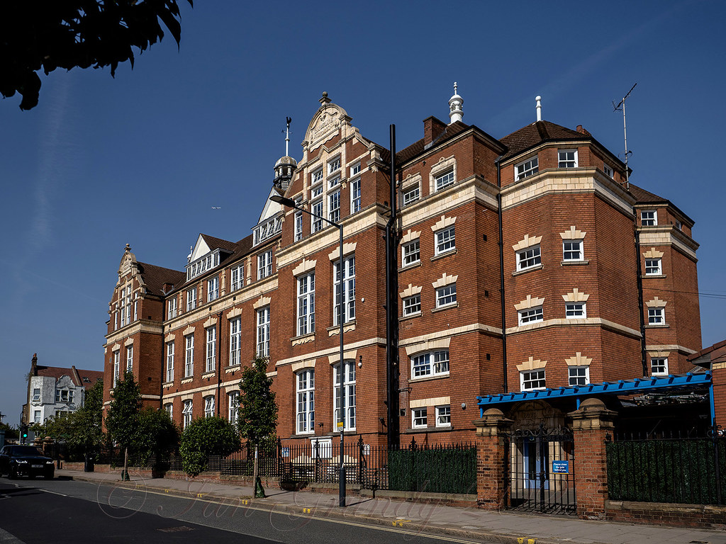 Manor School 0167 Manor School, Kensal Rise. Built in 1902… Flickr