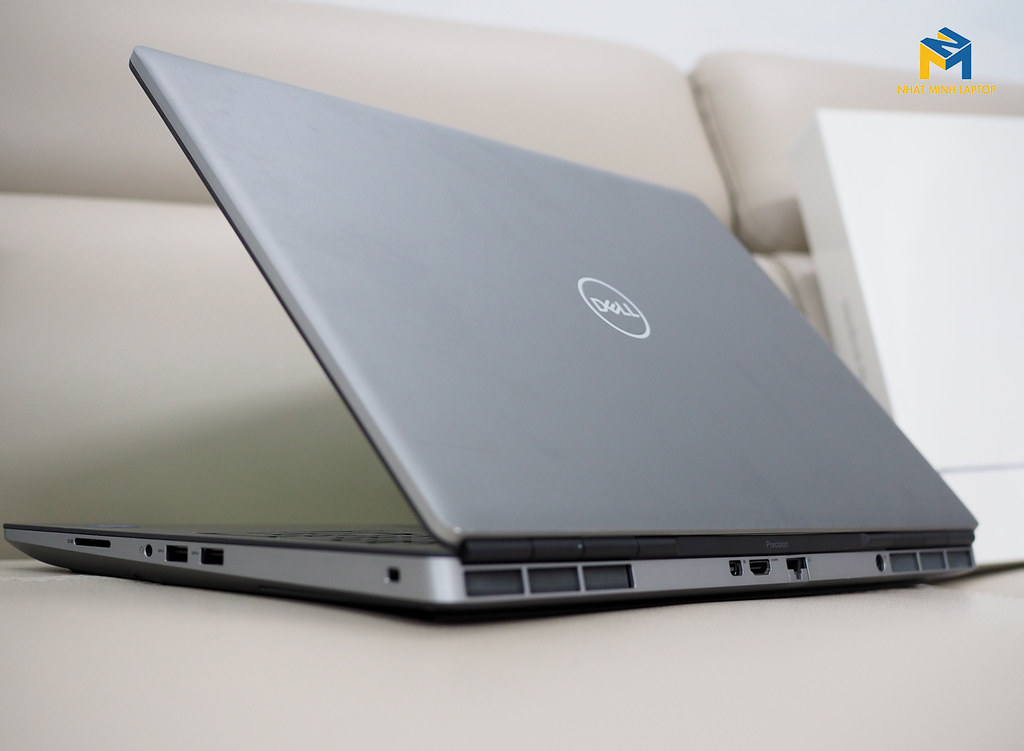 Dell Precision 7760 Mobile Workstation 2021 Một mẫu máy … Flickr