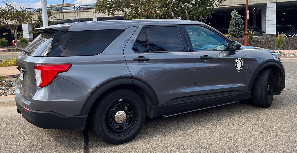City of Edina, MN Police Ford Explorer At Edina Arts in th… Flickr