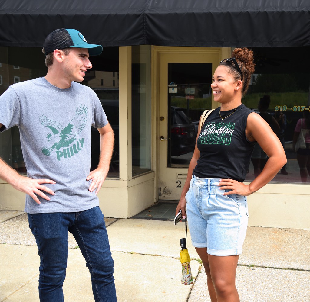 D750_25894__nx1 Bala Avenue Art Walk 09/10/23 T. Manos Flickr