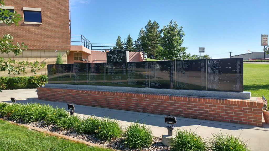 Bowman County Veterans Memorial, Bowman, ND Bowman, ND (Bo… Flickr