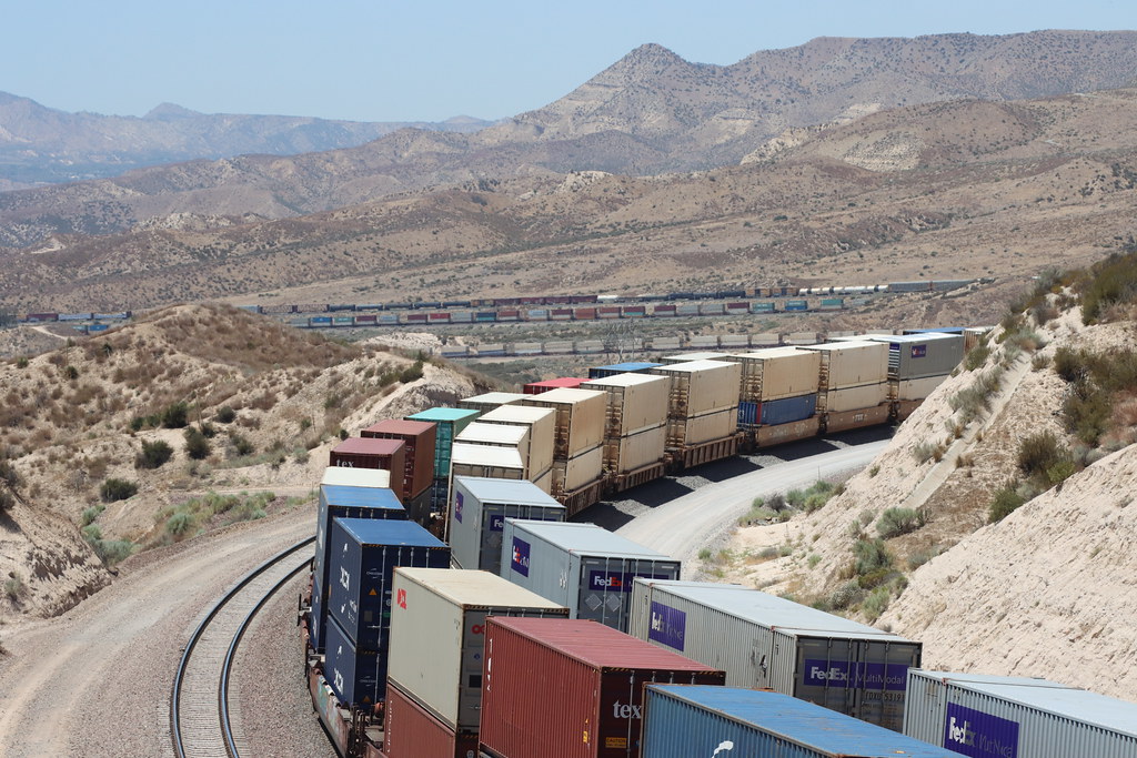 Summit, CA Cajon Pass Burlington Northern Santa Fe BNSF Pi… Flickr