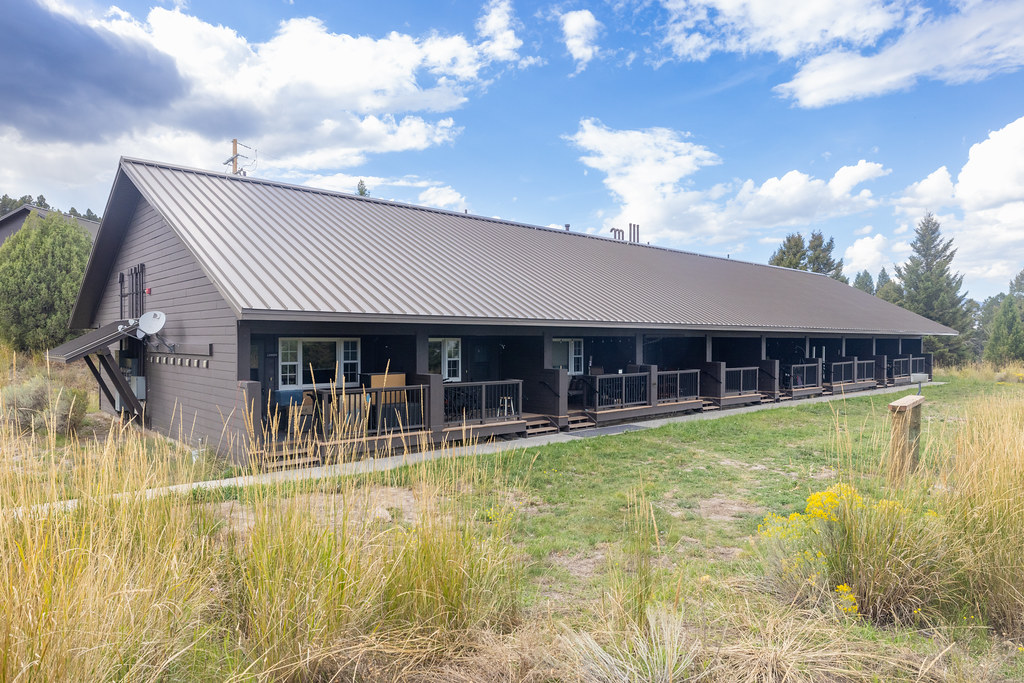 Employee housing 8plex NPS / Jacob W. Frank Yellowstone National