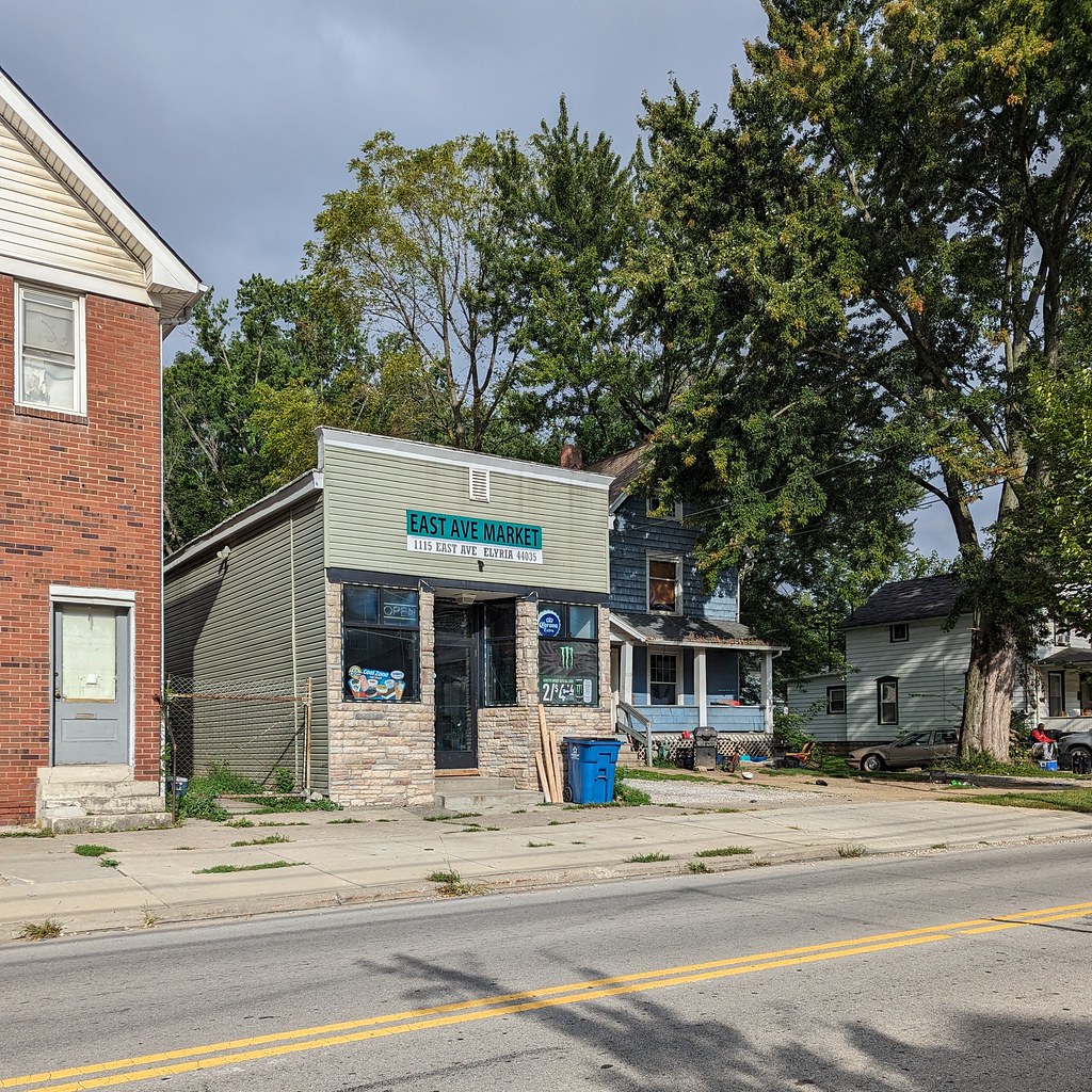 East Avenue Sunday morning Elyria, OH curtis locke Flickr