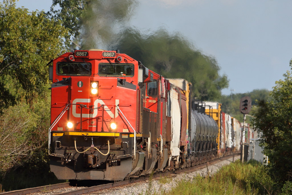CN 8867 west in Plato Center, Illinois on September 12, 20… Flickr