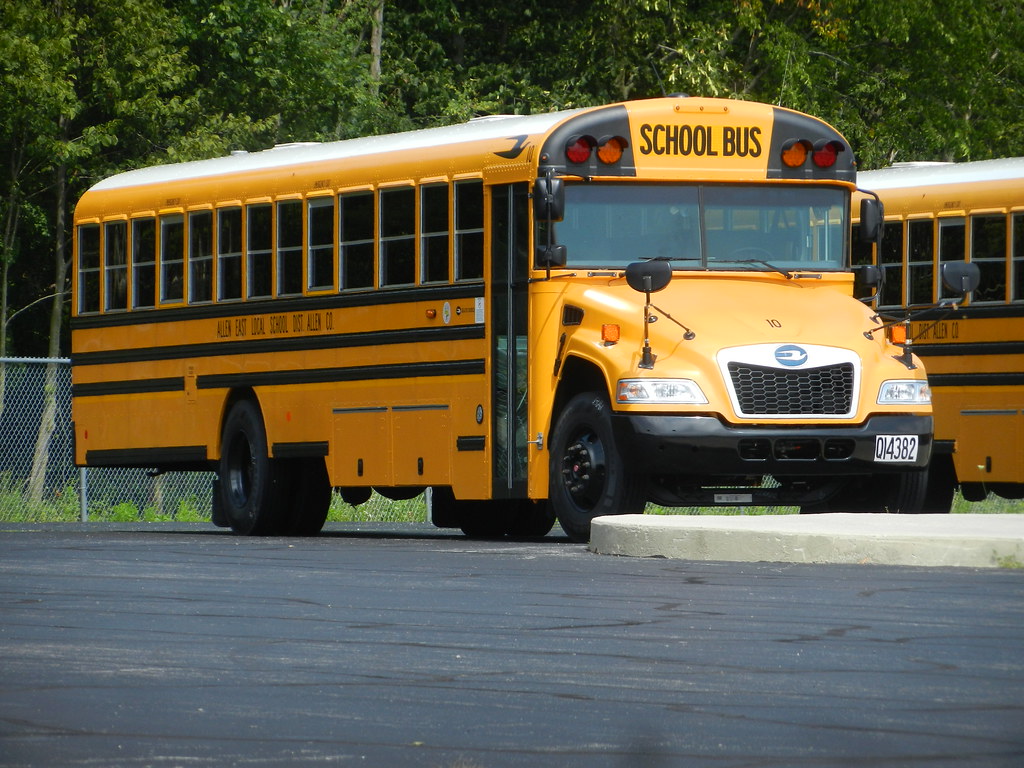Allen East Local School District 10 (2) Bus lot Harrod, … Cincinnati NKY Buses Flickr