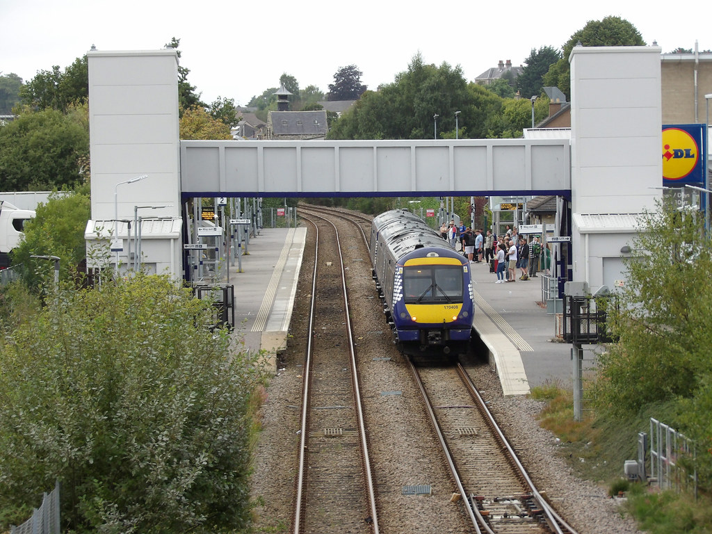 170408 ELGIN 10/9/2023 170408 arriving at Elgin Station on… Flickr