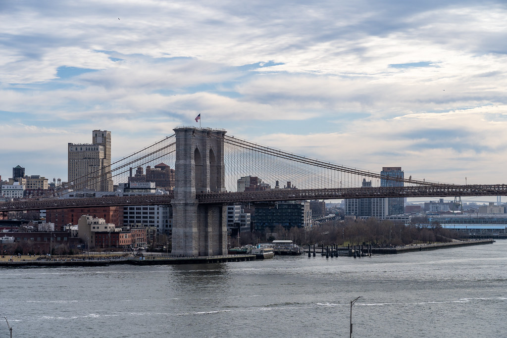 Overlooking Brooklyn Bridge RH&XL Flickr
