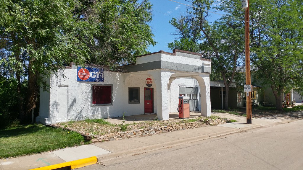 Whitey Oil Company Gas Station, Belle Fourche, SD Belle Fo… Flickr