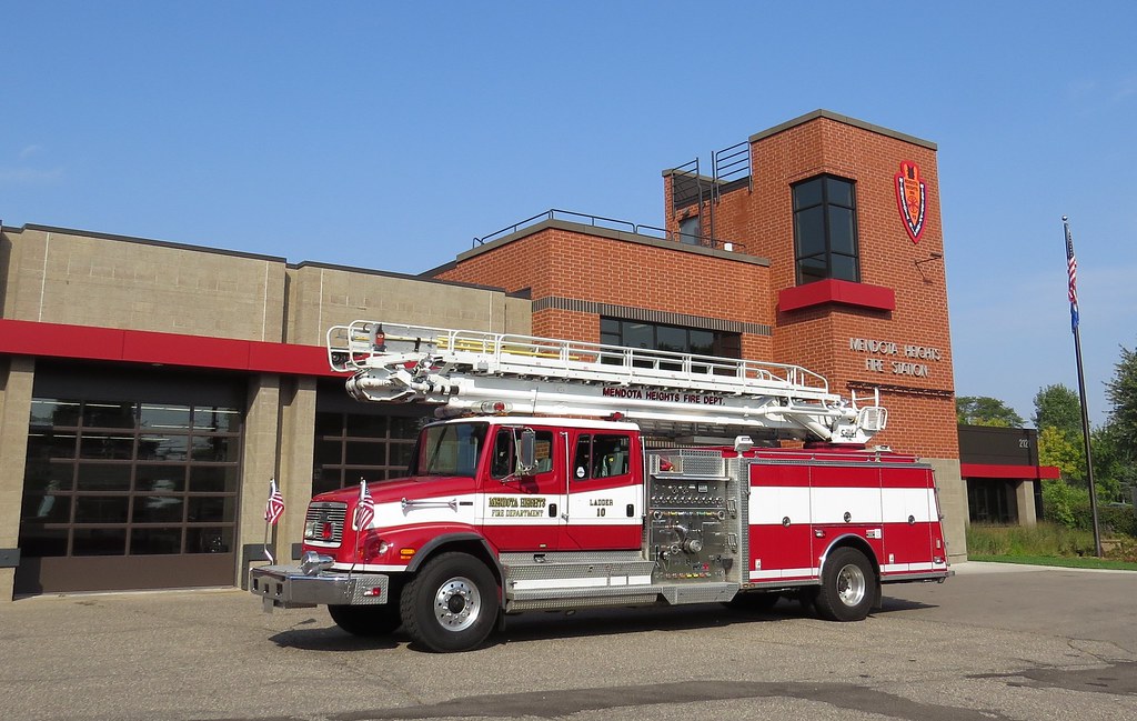 Mendota Heights, MN Fire Department Ladder 10 PHD280 Flickr