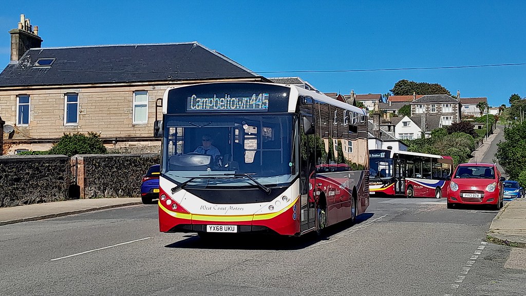 West Coast Motors Campbeltown Enviro 200s A very sunny and… Flickr