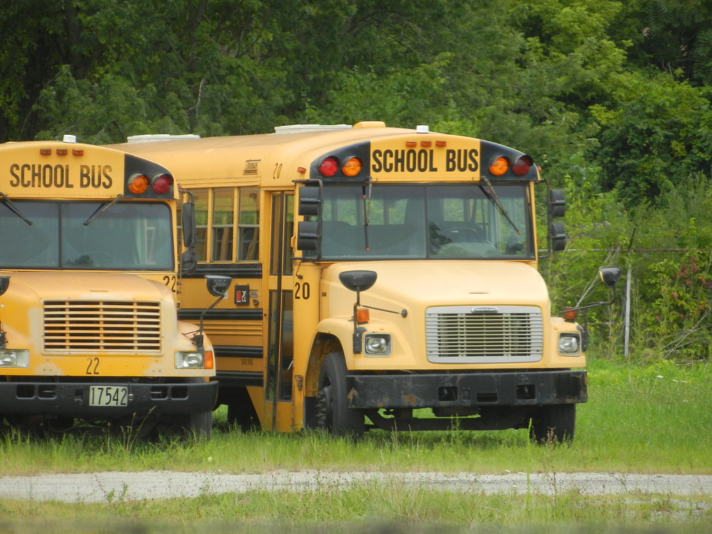 Marion City Schools 20 (2) Bus lot Marion, OH. Bus is re… Flickr