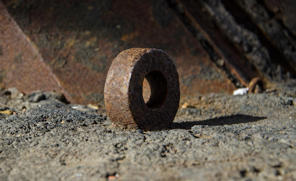 Iron ring. Another detail from the ruined Shornemead Fort,… Flickr