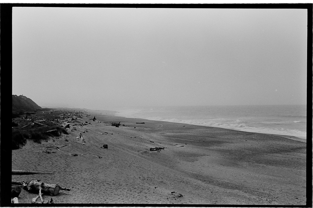 Lincoln City, Oregon Leica M42, Voigtlander 35 1.4 Nokton… Flickr